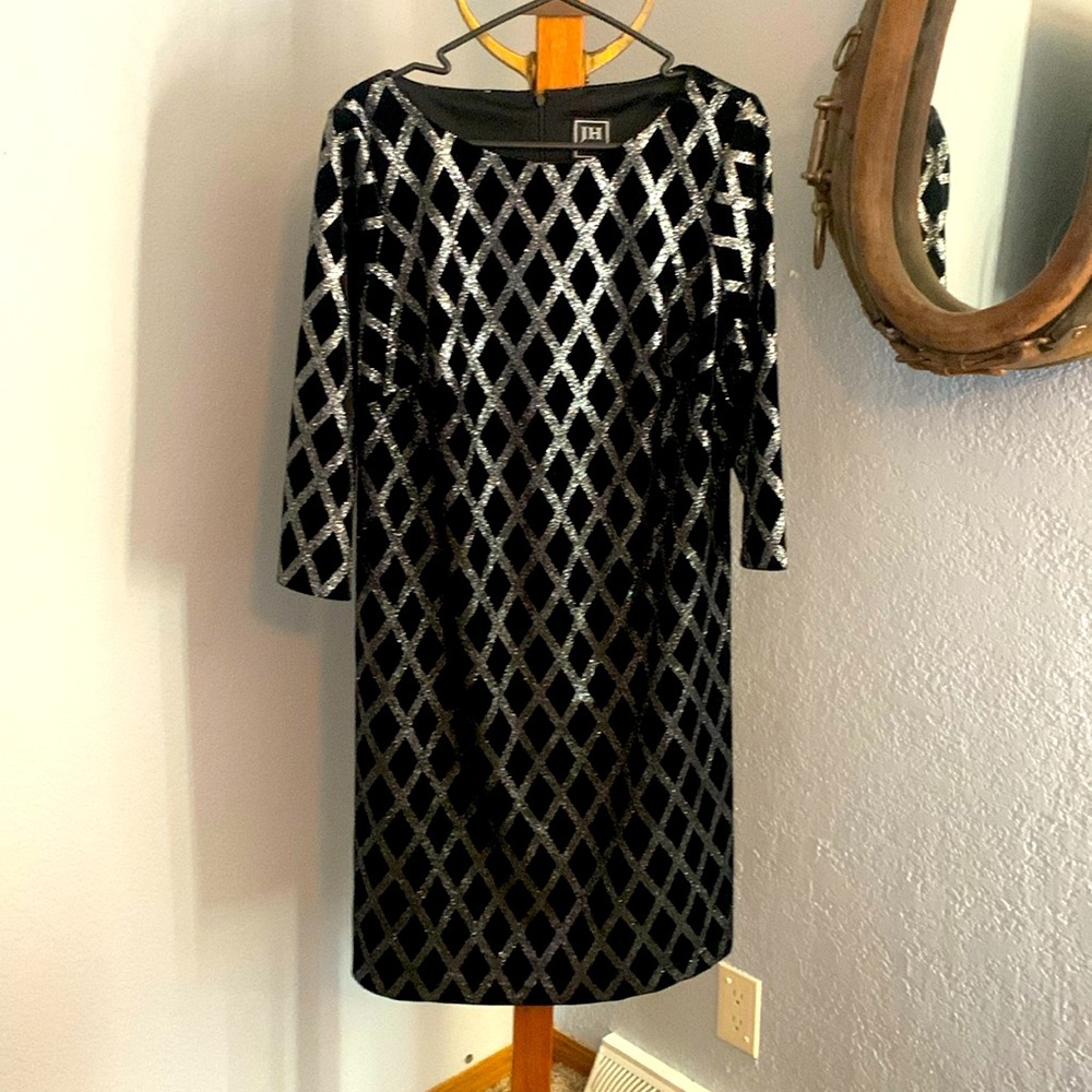 Stunning Slimming Black and Silver Dress